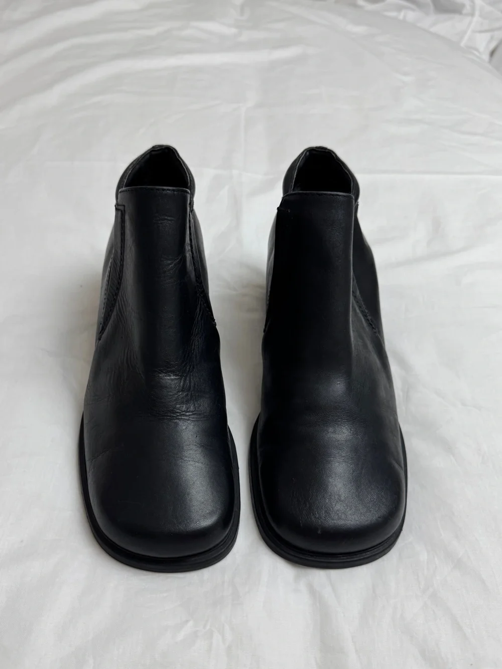 Vintage KB Company Black Leather Square Toe Ankle Boots Size 9 Y2K Grunge Indie